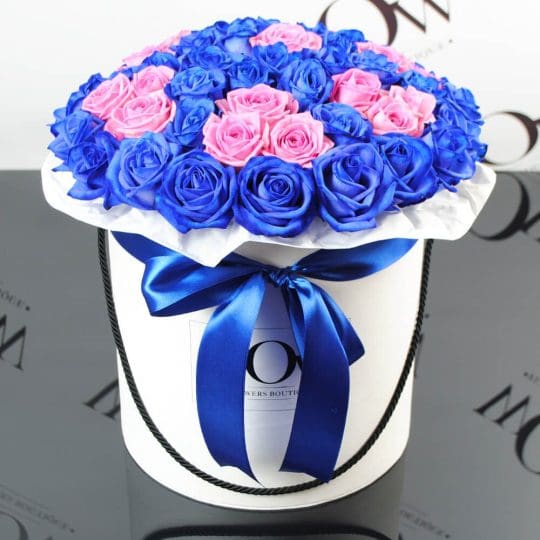 Blue – aqua mėlynų rožių dėžutė