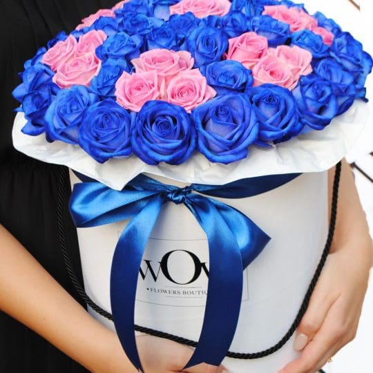 Blue – aqua mėlynų rožių dėžutė