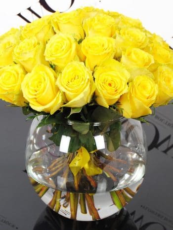 Geltonos rožės WOW vazoje