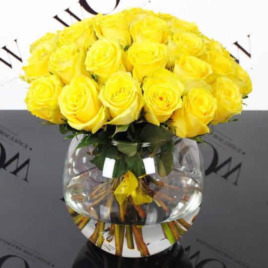 Geltonos rožės WOW vazoje