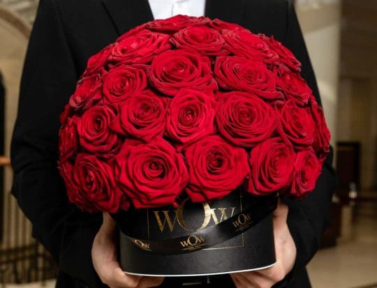 Raudonų rožių puokštė “Deluxe”